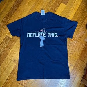 New England Patriots Super Bowl Champions “Deflate This” Tee Shirt Size Small